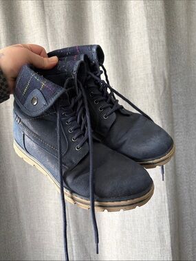 Cliffs Navy Fold-Over Lace-Up Casual Boots